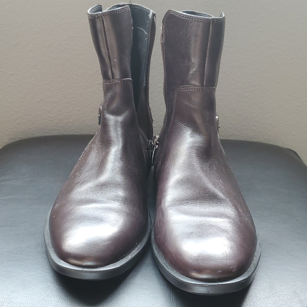 Ecco Brand Brown Leather Boots